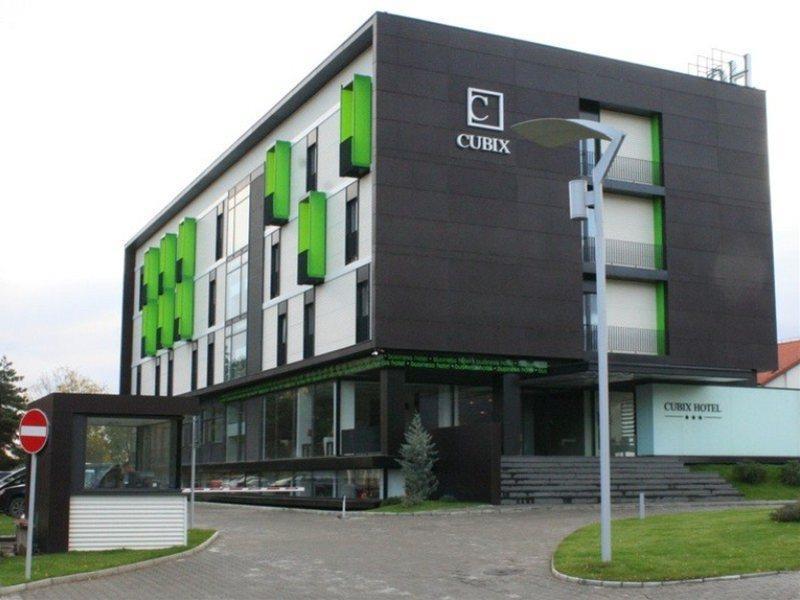 Hotel Cubix Braşov Exterior foto